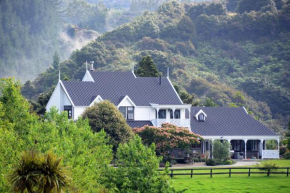 Отель Country Homestead at Black Sheep Farm  Уэйпу